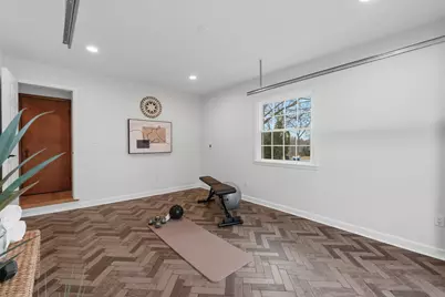 540  Crystal Ln, Elm Grove, WI 53122 - Photo 11