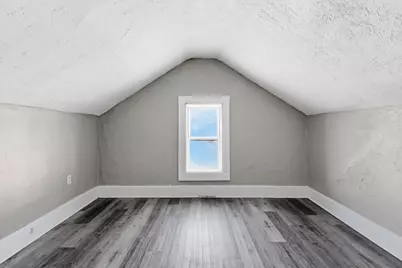 2013  De Koven Ave, Racine, WI 53403 - Photo 7