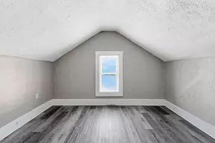 2013 De Koven Ave, Racine, WI 53403 - Photo 7