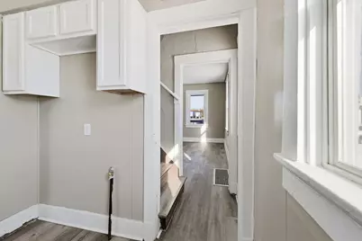 2013  De Koven Ave, Racine, WI 53403 - Photo 3