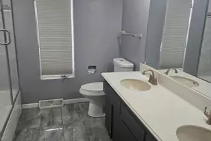 4646 Chicory Rd, Racine, WI 53403 - Photo 5