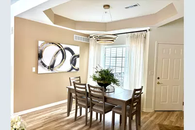 5322 S Hidden Dr, Greenfield, WI 53221 - Photo 9