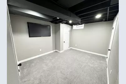 5931 N 42nd St, Milwaukee, WI 53209 - Photo 15