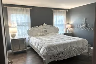 2135 Michelle Dr, Brookfield, WI 53045 - Photo 19