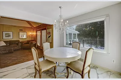 2135  Michelle Dr, Brookfield, WI 53045 - Photo 13