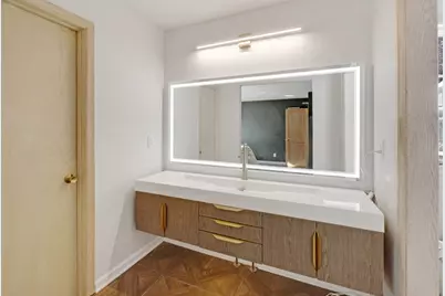 2135  Michelle Dr, Brookfield, WI 53045 - Photo 19