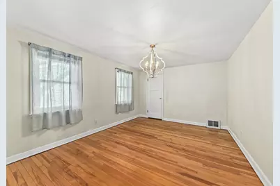 2431 N 70th St, Wauwatosa, WI 53213 - Photo 21