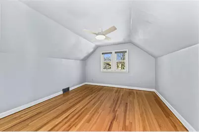 2431 N 70th St, Wauwatosa, WI 53213 - Photo 23