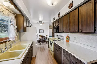 3804  6th Ave, South Milwaukee, WI 53172 - Photo 7