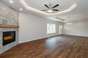 7015 Stonewood Ln, Lannon, WI 53046 - Photo 15