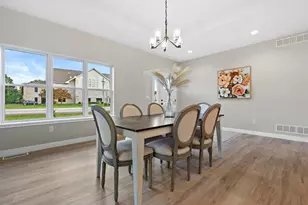 7025 Stonewood Ln, Lannon, WI 53046 - Photo 9