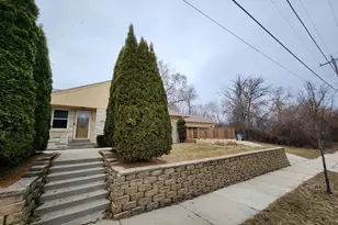 3015 S 35th St, Milwaukee, WI 53215 - Photo 3