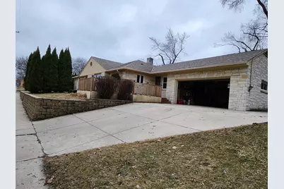 3015 S 35th St, Milwaukee, WI 53215 - Photo 5