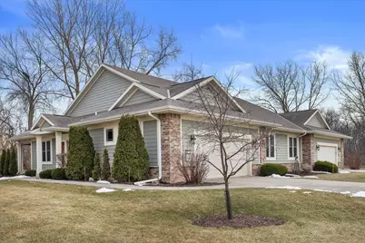 14122 W Honeyager Dr, New Berlin, WI 53151 - Photo 3