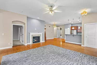 14122 W Honeyager Dr, New Berlin, WI 53151 - Photo 17