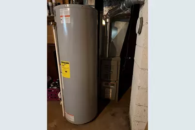 2708 W High St, Racine, WI 53404 - Photo 11