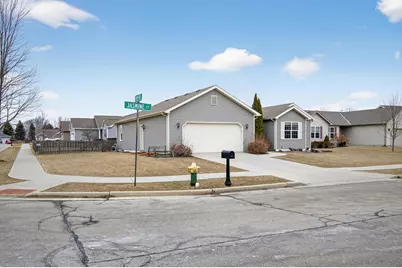 9518  Jasmine Ct, Sturtevant, WI 53177 - Photo 5