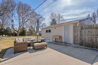 2721  Arrowhead St, Racine, WI 53402 - Photo 39