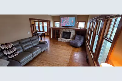 9120 S Chicago Ct, Oak Creek, WI 53154 - Photo 7