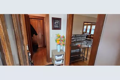 9120 S Chicago Ct, Oak Creek, WI 53154 - Photo 5