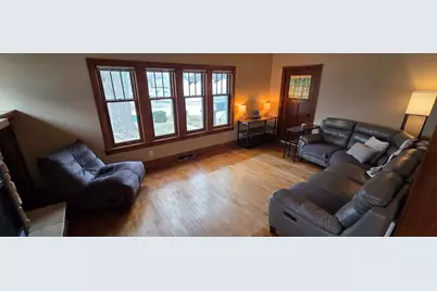 9120 S Chicago Ct, Oak Creek, WI 53154 - Photo 11