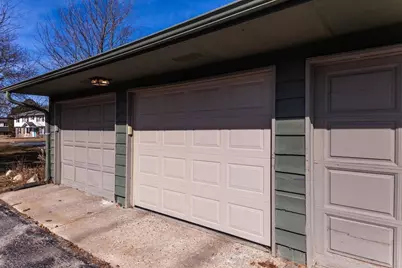 650  Dundee Ln, Hartland, WI 53029 - Photo 23