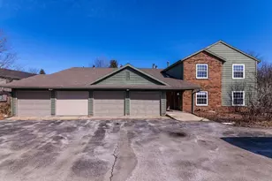 650 Dundee Ln, Hartland, WI 53029 - Photo 21