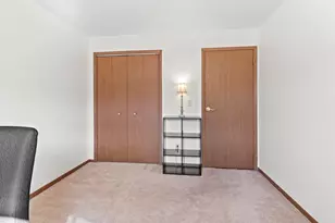 650 Dundee Ln, Hartland, WI 53029 - Photo 17