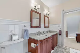 8100 W Chestnut St, Wauwatosa, WI 53213 - Photo 31