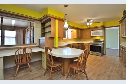 12700  Dunwoody Dr, Elm Grove, WI 53122 - Photo 11