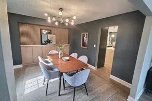 2608 W Hyacinth Ct, Mequon, WI 53092 - Photo 5