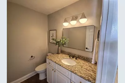 2608 W Hyacinth Ct, Mequon, WI 53092 - Photo 15