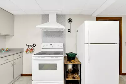 715 E College Ave, Waukesha, WI 53188 - Photo 7