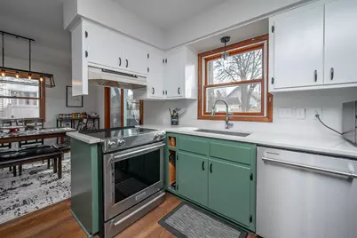 207  Douglass Ave, Waukesha, WI 53186 - Photo 13