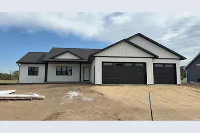 1361  Annapolis Dr, Holmen, WI 54636 - Photo 33