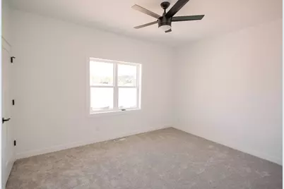 1361  Annapolis Dr, Holmen, WI 54636 - Photo 23
