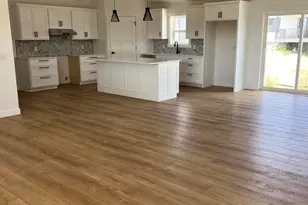 1361 Annapolis Dr, Holmen, WI 54636 - Photo 3