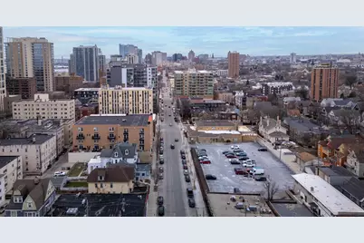 1920 N Farwell Ave #403, Milwaukee, WI 53202 - Photo 35