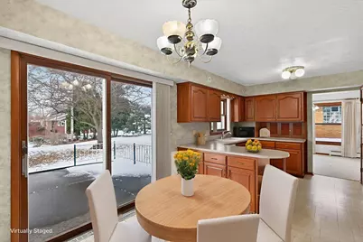 5645 S Lake Dr, Cudahy, WI 53110 - Photo 15