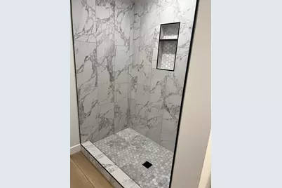 1371  Annapolis Dr, Holmen, WI 54636 - Photo 9