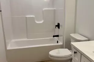 1371 Annapolis Dr, Holmen, WI 54636 - Photo 13