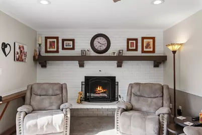 3560 S Loretta Ln, New Berlin, WI 53151 - Photo 15