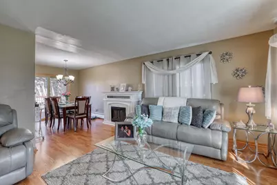 4605 N 107th St, Wauwatosa, WI 53225 - Photo 7