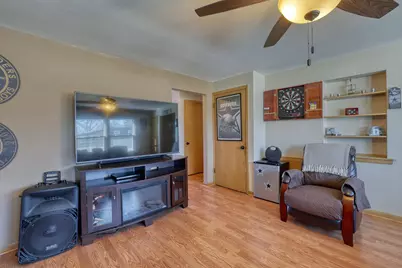 4605 N 107th St, Wauwatosa, WI 53225 - Photo 17