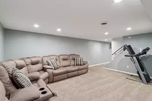 1341 E Roberta Ave, Waukesha, WI 53186 - Photo 35