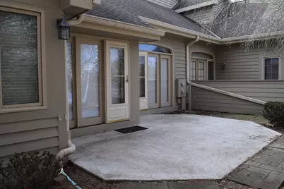 N22 W24122  Cloister Cir #5 E, Pewaukee, WI 53072 - Photo 41