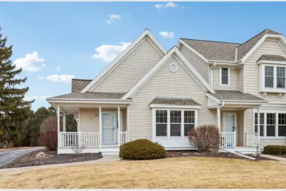 N28W6646  Alyce St, Cedarburg, WI 53012 - Photo 1