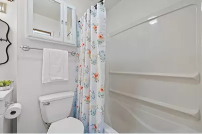 9043 W Grantosa Dr, Milwaukee, WI 53225 - Photo 11