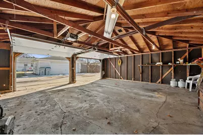 9043 W Grantosa Dr, Milwaukee, WI 53225 - Photo 27