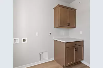 1675  Reigle Dr Unit #4, Kewaskum, WI 53040 - Photo 13